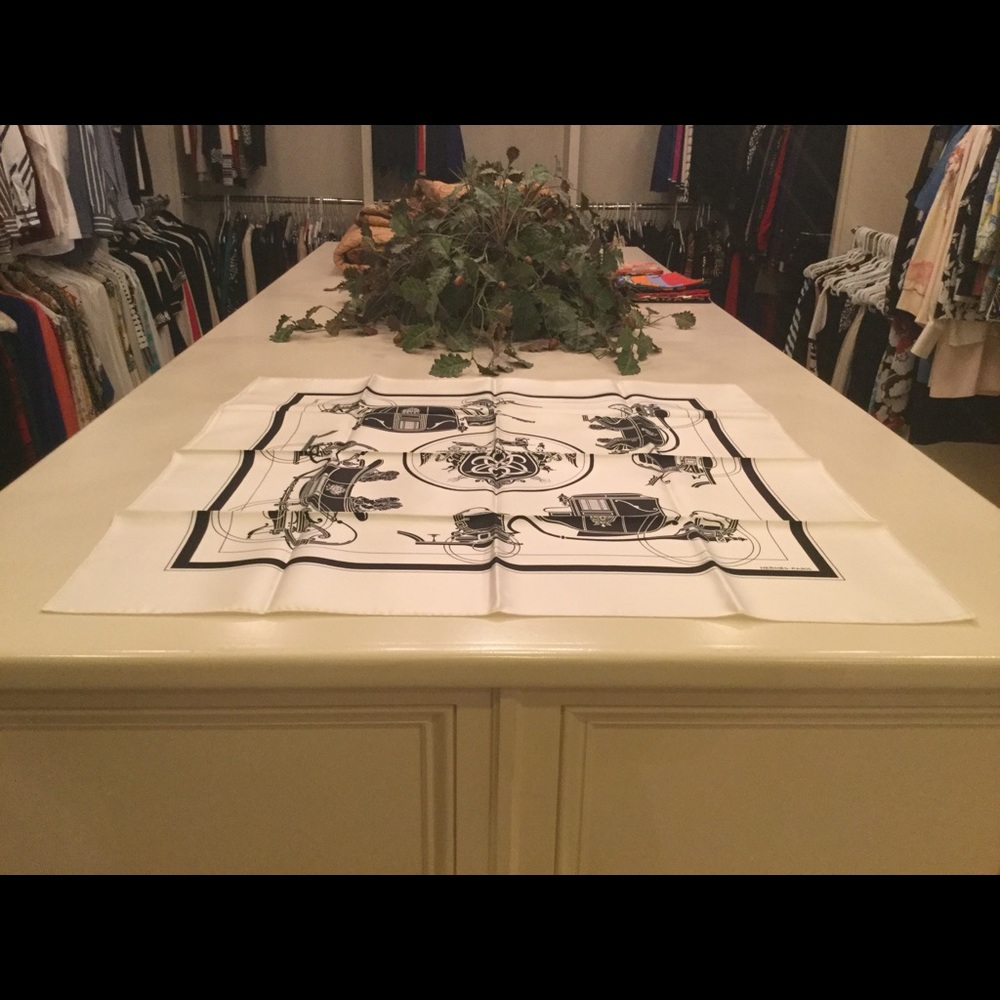 Hermès Silk Scarf - White with Black Carriages